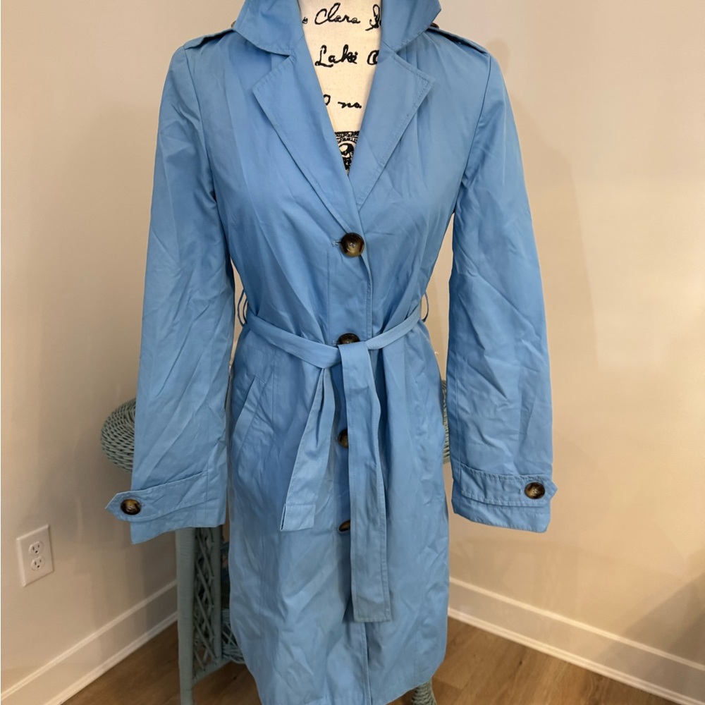 Stylish Michael Kors Women’s Trench Coat Size XS sold as is